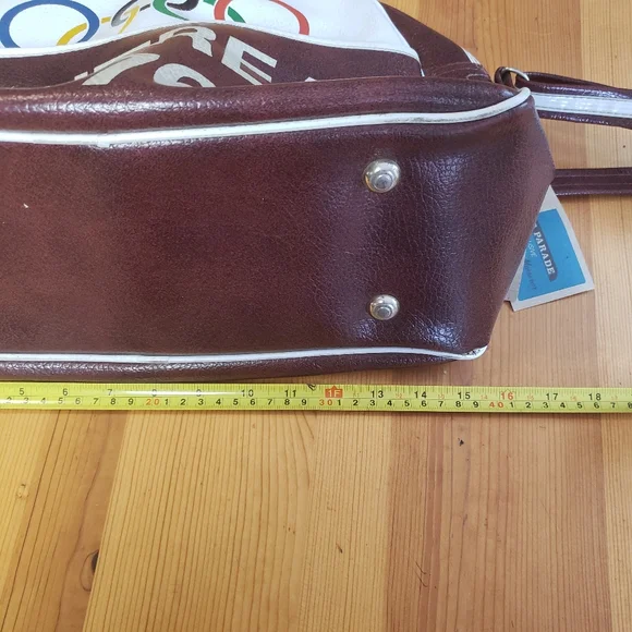 Vintage 1976 Montreal Olympics Athlete Shoulder Bag Retro Tote Faux Leather 70s - Picture 8 of 13